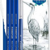 Staedtler Mars Lumograph Aquarell 100A Pack de 3 Lapices de Grafito + Pincel - Resistencia a la Rotura - Graduaciones Surtidas