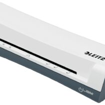 Leitz iLAM Home A4 Plastificadora - Hasta Tamaño A4 - Velocidad 300mm/min - Calentamiento en 3 Minutos - Grueso Bolsa 75 y 125mic - Incluye Paquete de 5 Bolsas de Plastificacion  A4 - Color Blanco/Gris