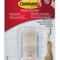 Command Gancho Compacto para Aseo - Resistente al Agua - 1 Unidad - 2 Tiras Adhesivas - Soporta hasta 450G - Talla S - Color Niquel Satinado