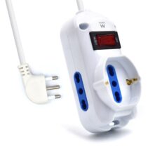 Ewent Regleta con 3 Tomas - 2 Tomas L + 1 Toma L/F (Schuko) - Interruptor On/Off - Enchufe Italiano Plano en Angulo - Cable de 1.5m - Color Blanco