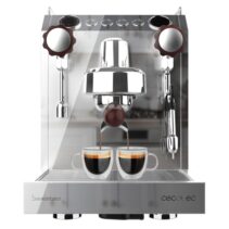 Cecotec Baristeo Classic Cafetera Espresso - 2700W - Sistema de Pre-Infusion - 15Bar - Control PID - Deposito 2.5L Extraible - Grifos Independientes - Temperatura Ajustable - Color Gris Metalizado
