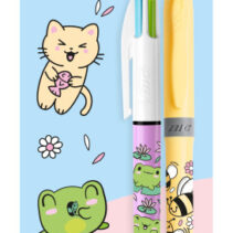 Bic 4 Colours Decors Kawaii Pack con 1 Boligrafo de Bola Retractil Pastel + 1 Marcador Highlighter Grip Pastel de Color Aleatorio - Punta Media de 1.0mm - Tinta con Base de Aceite - Cuerpo Decorado con Dibujos Kawaii - Colores Surtidos