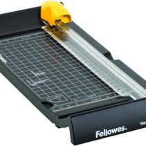 Fellowes Neutrino Cizalla de Papel - Formato A5 - Pinza - Brazo Extensible - Guias de Corte - Cuchilla Autoafilable - Capacidad de Corte hasta 5 Hojas - 34x13.5x4.5cm - Color Negro