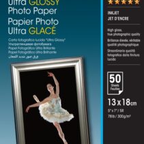 Epson Ultra Glossy Photo Pack de 50 Hojas de Papel Fotografico - 13x18cm - Gramaje de 300g/m2 - Acabado Brillante - Compatible con Impresoras Inkjet - Color Blanco
