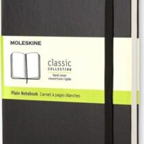 Moleskine Classic Libreta de Tapa Dura - Papel Marfil Liso - 70g/m2 - Apertura 180º - Esquinas Redondeadas - Marcapaginas - Bolsillo Interior Extensible - Cierre Elastico - 13x21cm - Color Negro